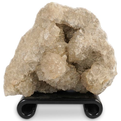 CRYSTAL QUARTZ GEODE WITH