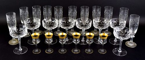CRYSTAL STEMWARE GROUPING25