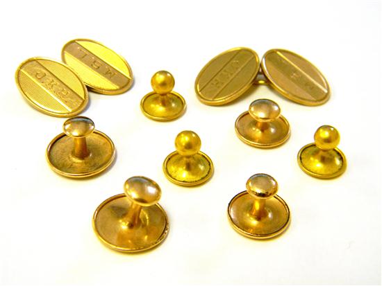 CUFF LINKS: Pair of cuff links  10K