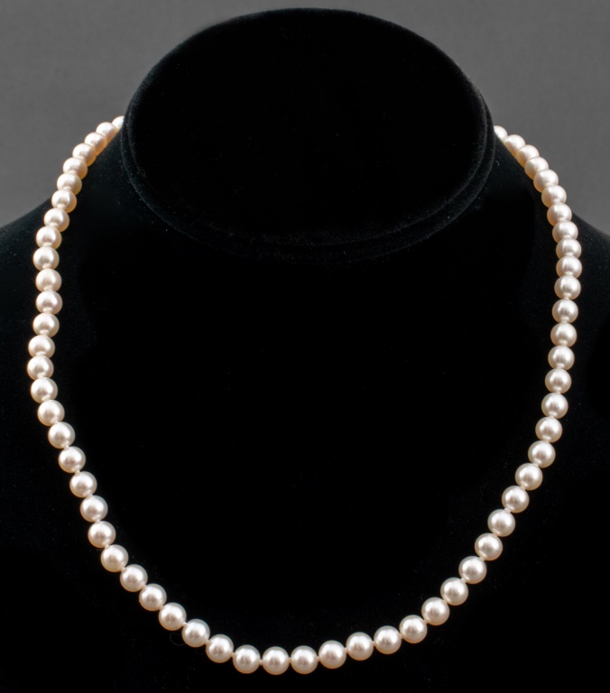 CULTURED AKOYA PEARL NECKLACE 14K