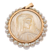 CULTURED PEARL, MOTHER-OF-PEAR