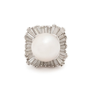 CULTURED SOUTH SEA PEARL AND