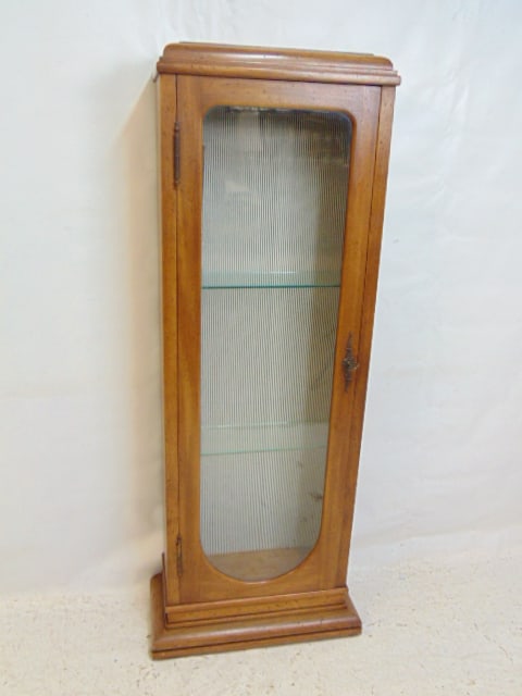 CURIO CABINET WITH TWO GLASS