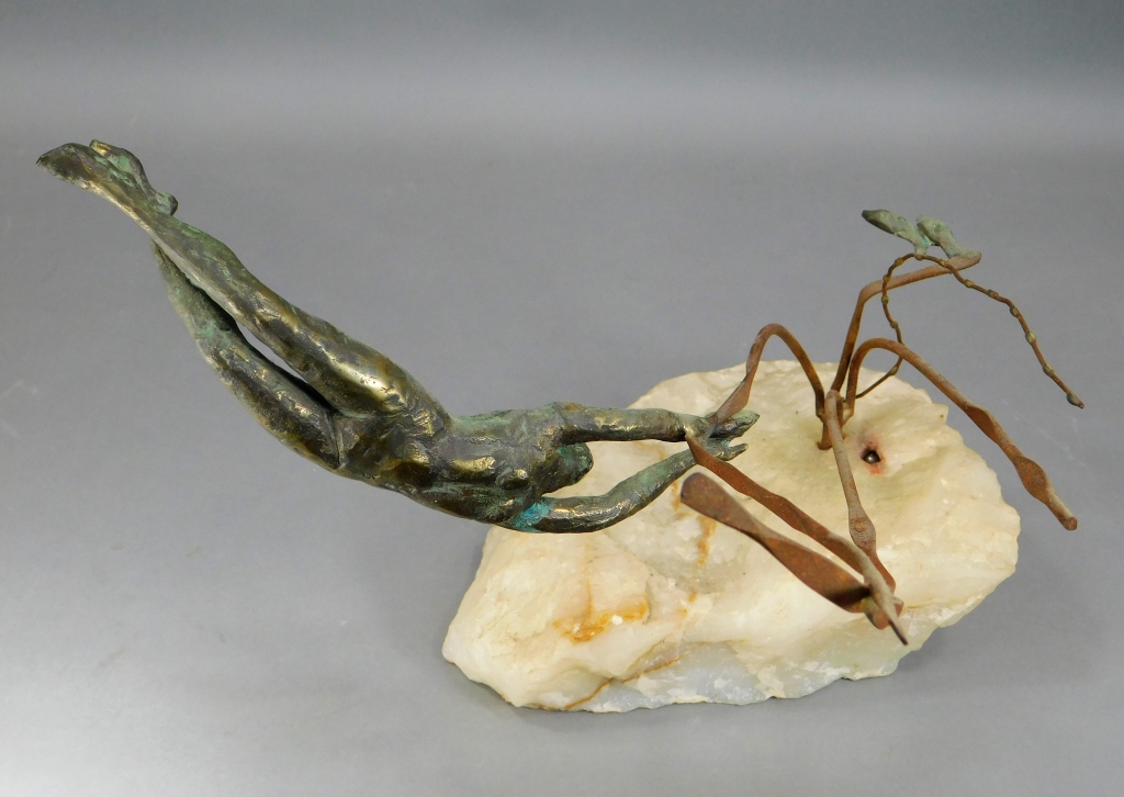 CURTIS JERE MODERN PEARL DIVER