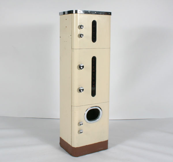 Curved front sterilizer cabinet