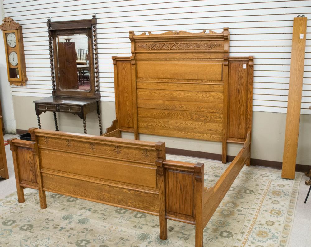 CUSTOM AMERICAN OAK KING BED WITH
