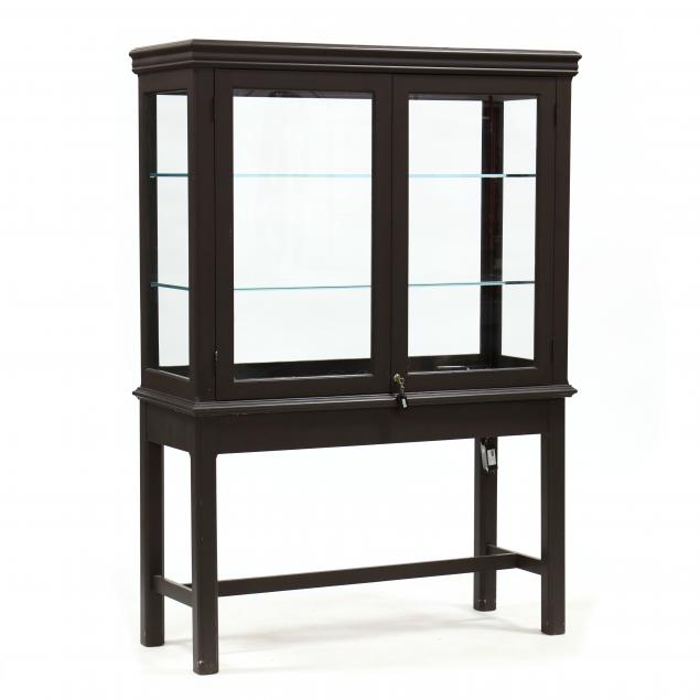 CUSTOM LIGHTED DISPLAY CABINET Late