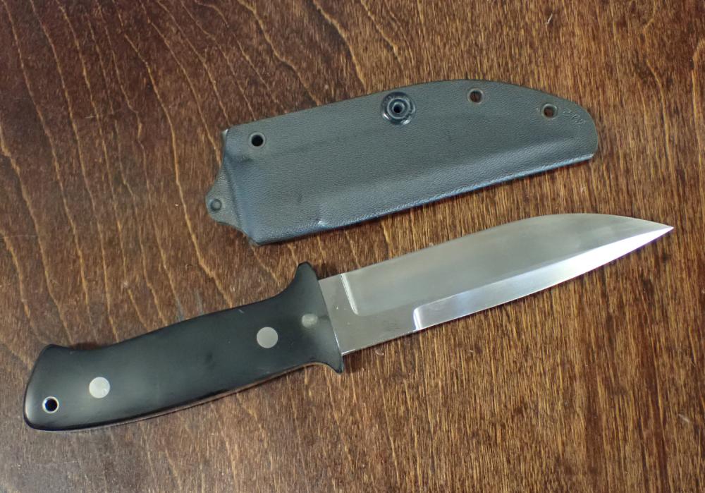 CUSTOM MADE FIXED BLADE