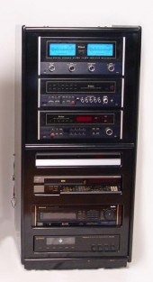 CUSTOM MCINTOSH SOUND SYSTEM: