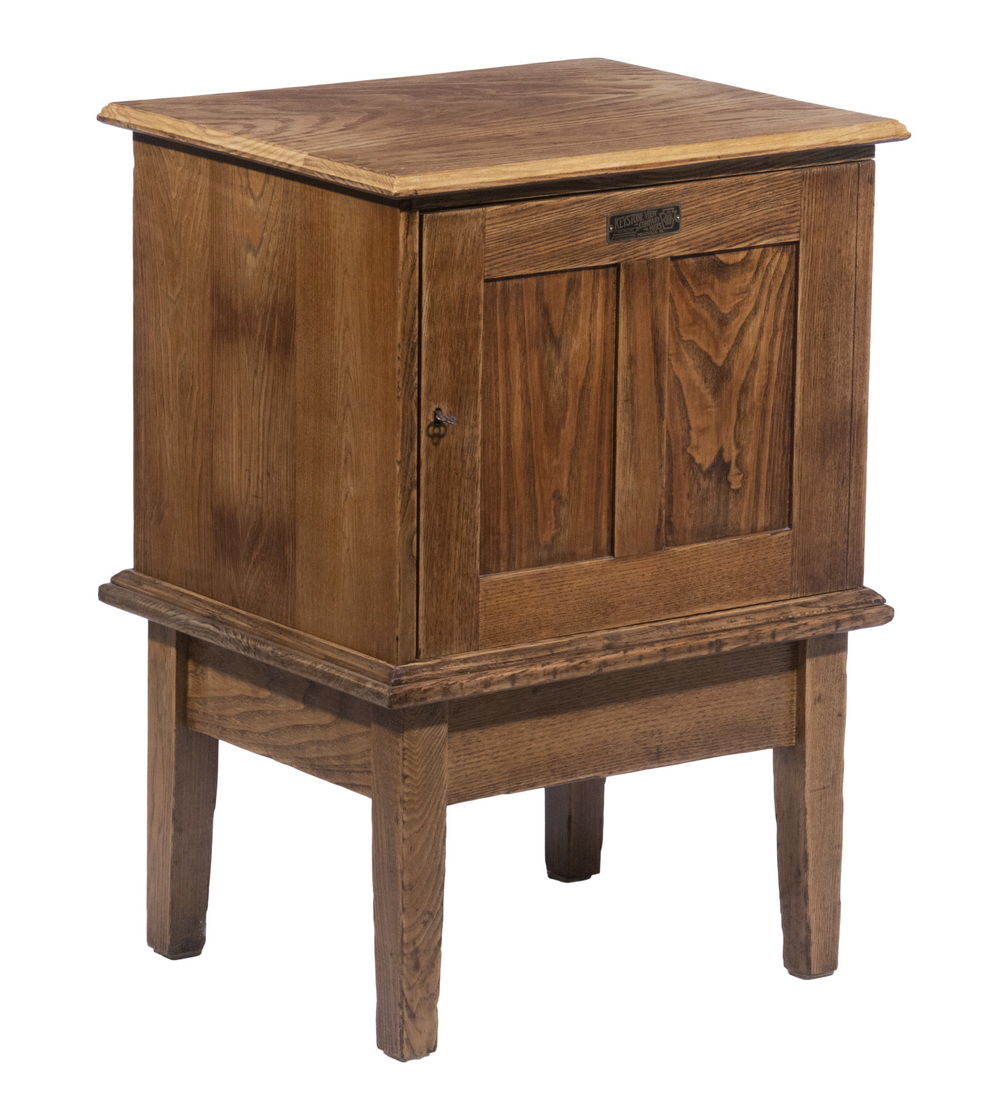 CUSTOM OAK 6-DRAWER CABINET