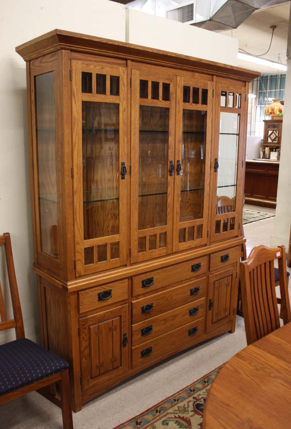 CUSTOM OAK CRAFTSMAN-STYLE CHINA