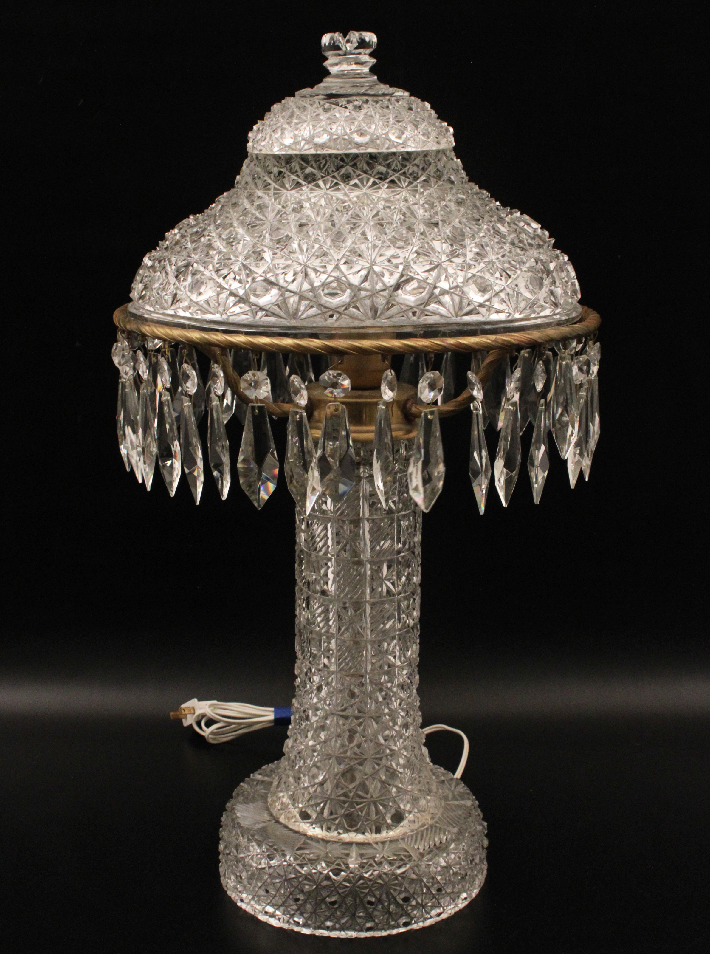 CUT CRYSTAL PARLOR LAMP CUT CRYSTAL