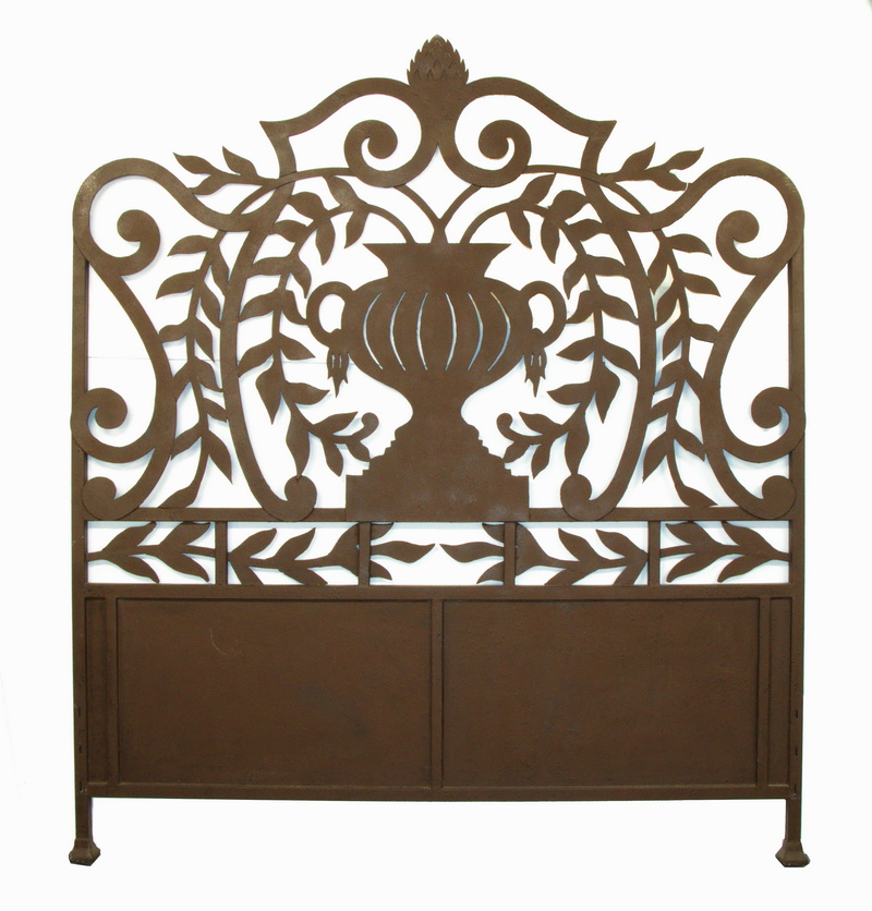 CUT STEEL IRON BED Contemporary