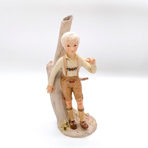 CYBIS PORCELAIN FIGURINE,
