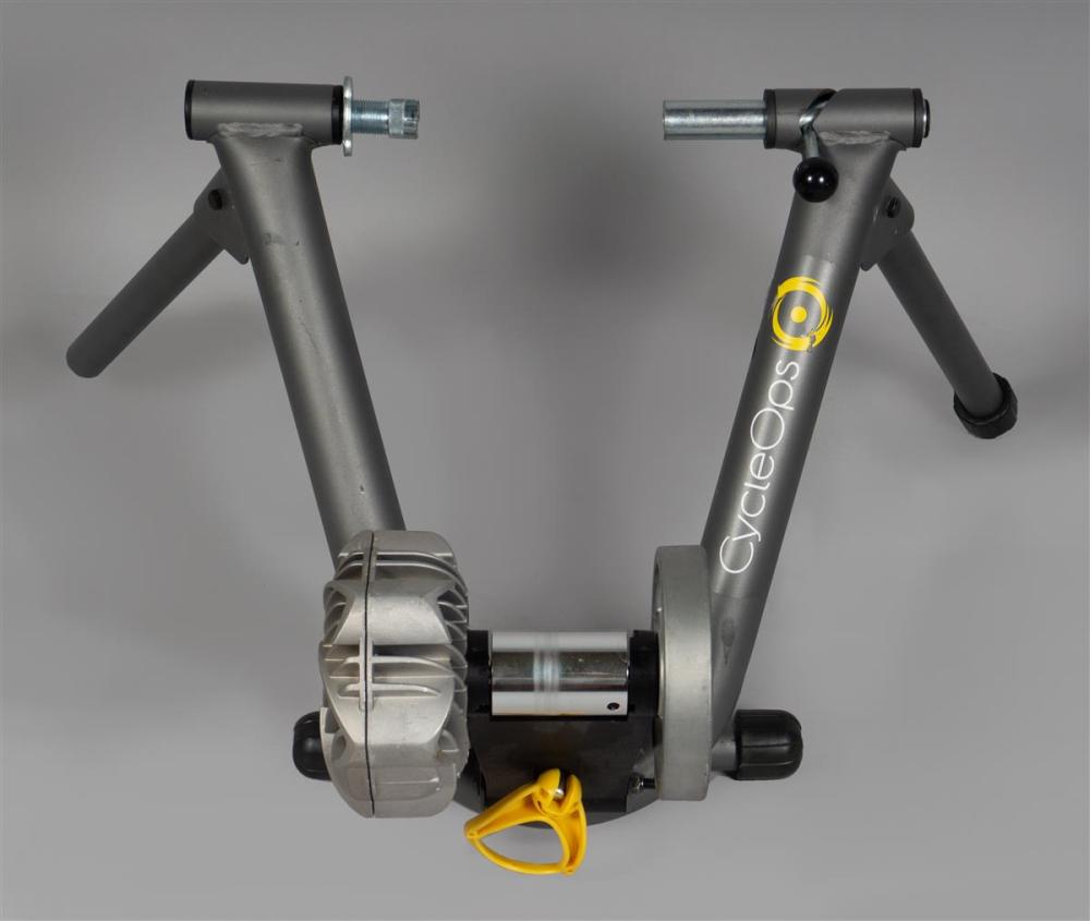 CYCLE OPSCYCLE OPS, h: 17 x w: 30