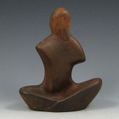 Daga Studio seated woman figur