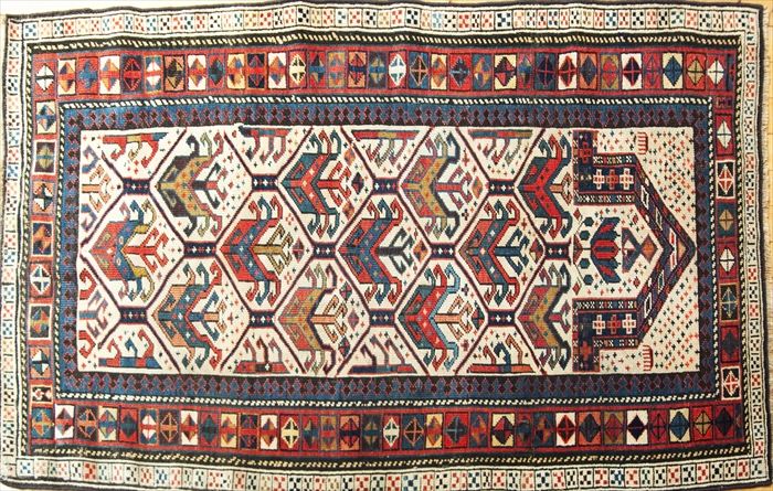 DAGASTAN PRAYER RUG The ivory field