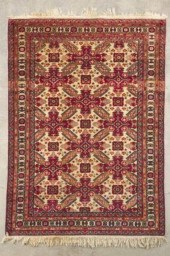 DAGHESTAN RUGShowing classic d