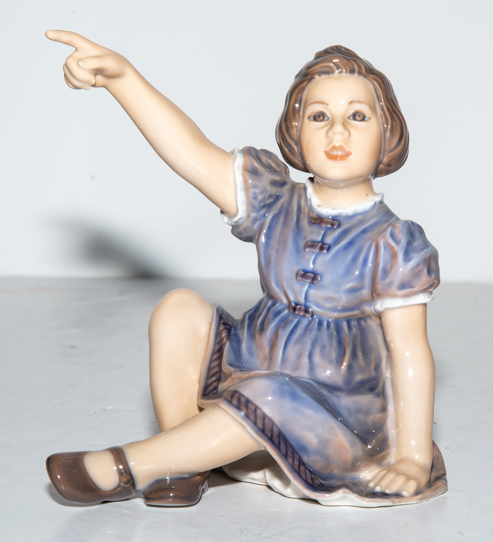 DAHL JENSEN COPENHAGEN PORCELAIN