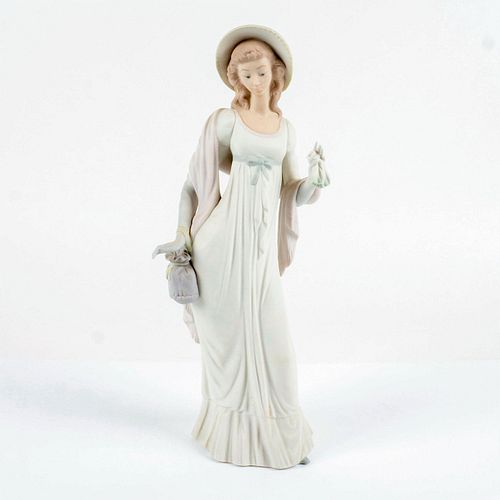 DAINTY LADY 1014934 - LLADRO
