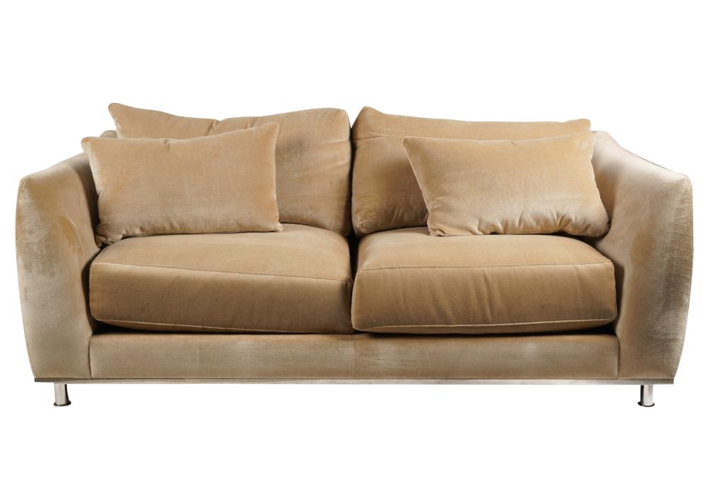 DAKOTA JACKSON SOFADakota Jackson