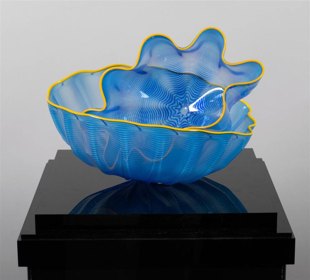 DALE CHIHULY (AMERICAN, B. 1941),
