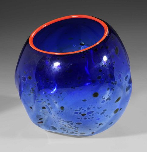 DALE CHIHULY(Washington, born 1941)