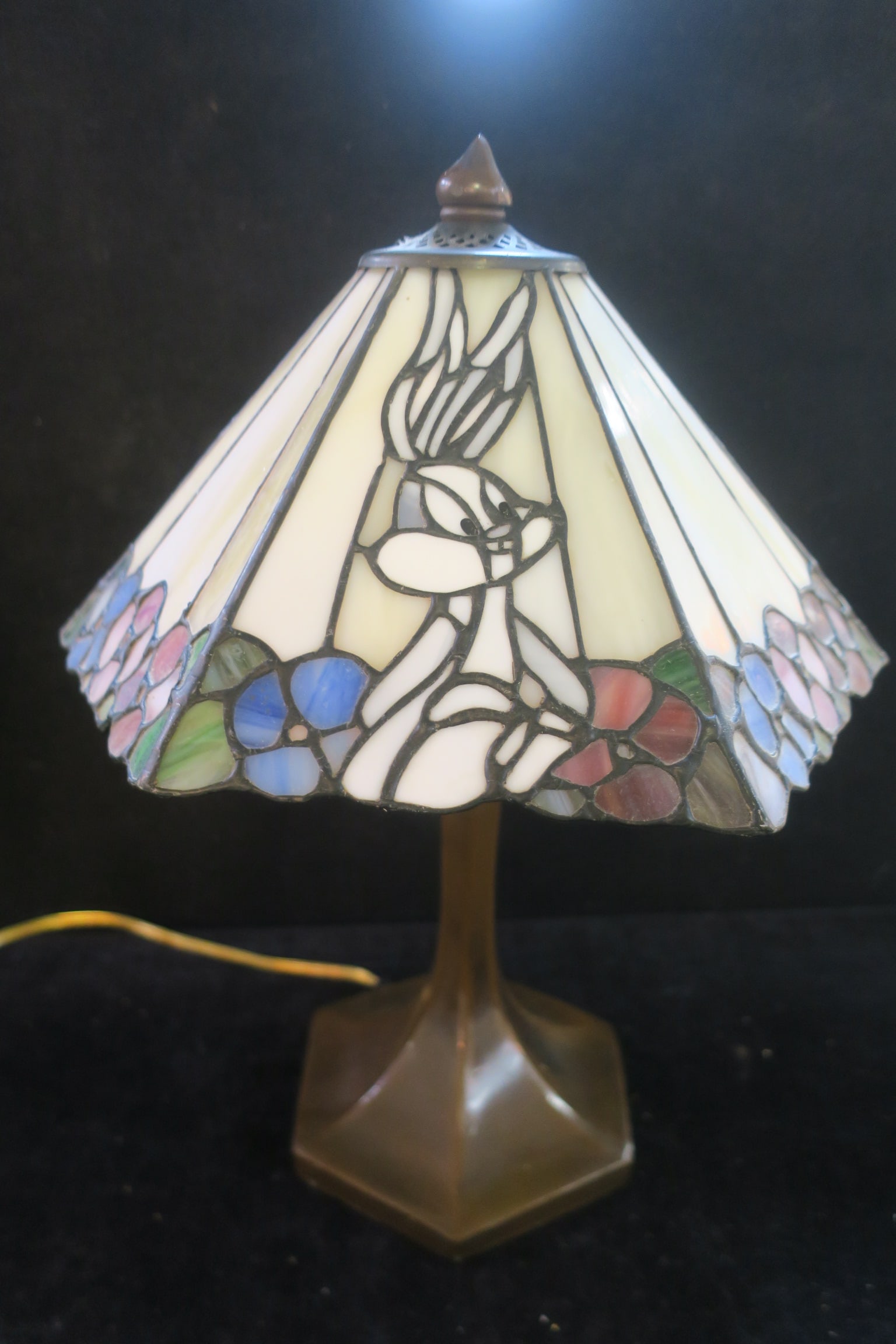 DALE TIFFANY CO. WARNER BROS,