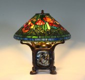 DALE TIFFANY STAINED GLASS LAM