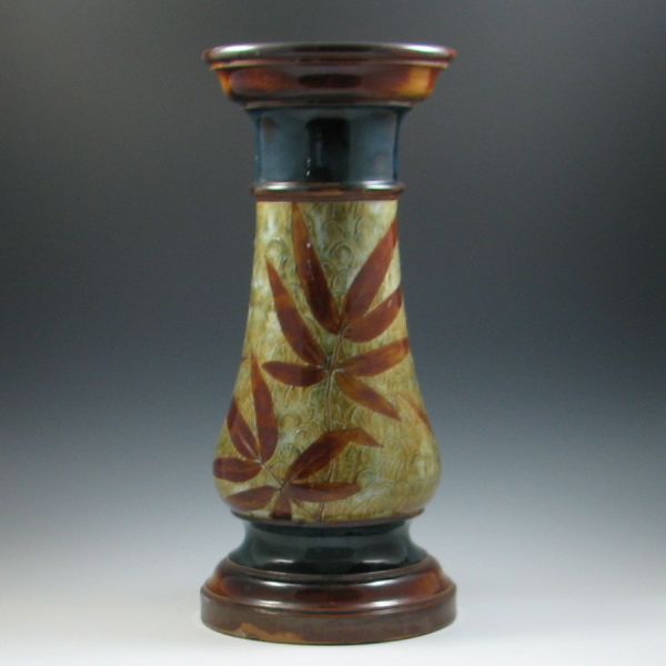 Dalton Lambeth Pedestal marked (die