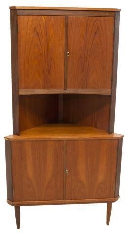 DANISH MID-CENTURY MODERN TEAK