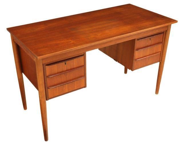 DANISH MID-CENTURY MODERN TEAK