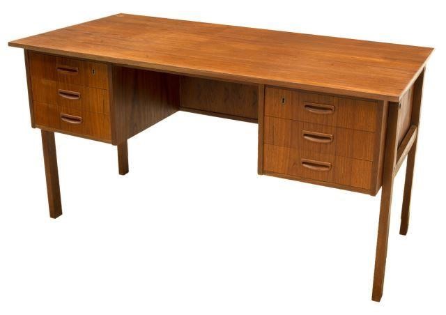 DANISH MID-CENTURY MODERN TEAK