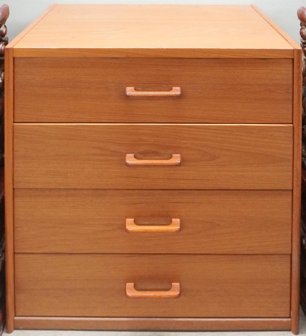DANISH MID-CENTURY MODERN WALNUT