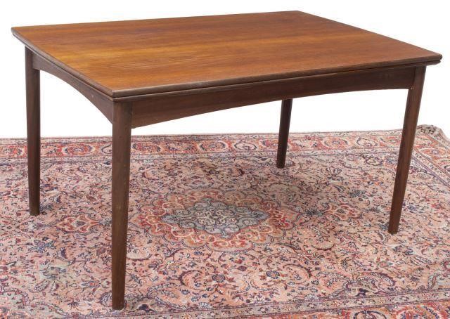 DANISH MID-CENTURY TEAK DRAW-LEAF