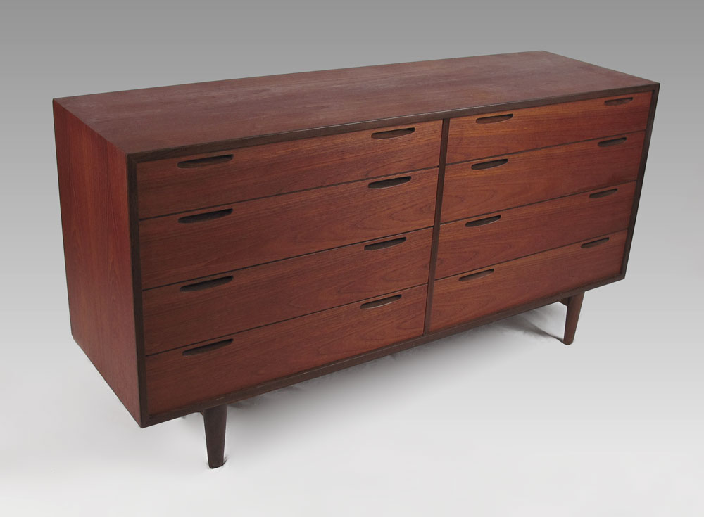 DANISH MODERN 8 DRAWER TEAK