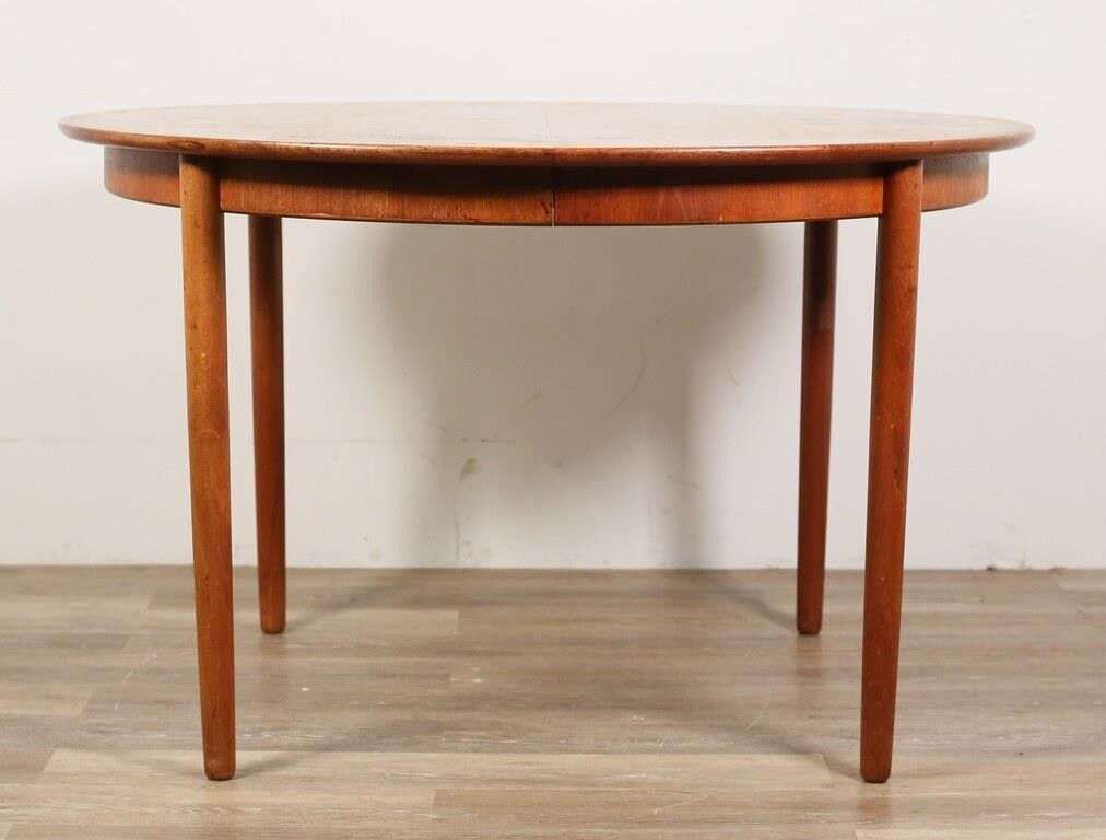 DANISH MODERN DINING TABLEDanish