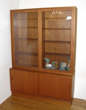 DANISH MODERN SLIDING DOOR BOO