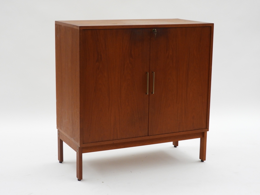 DANISH MODERN TEAK LIQUOR VICE