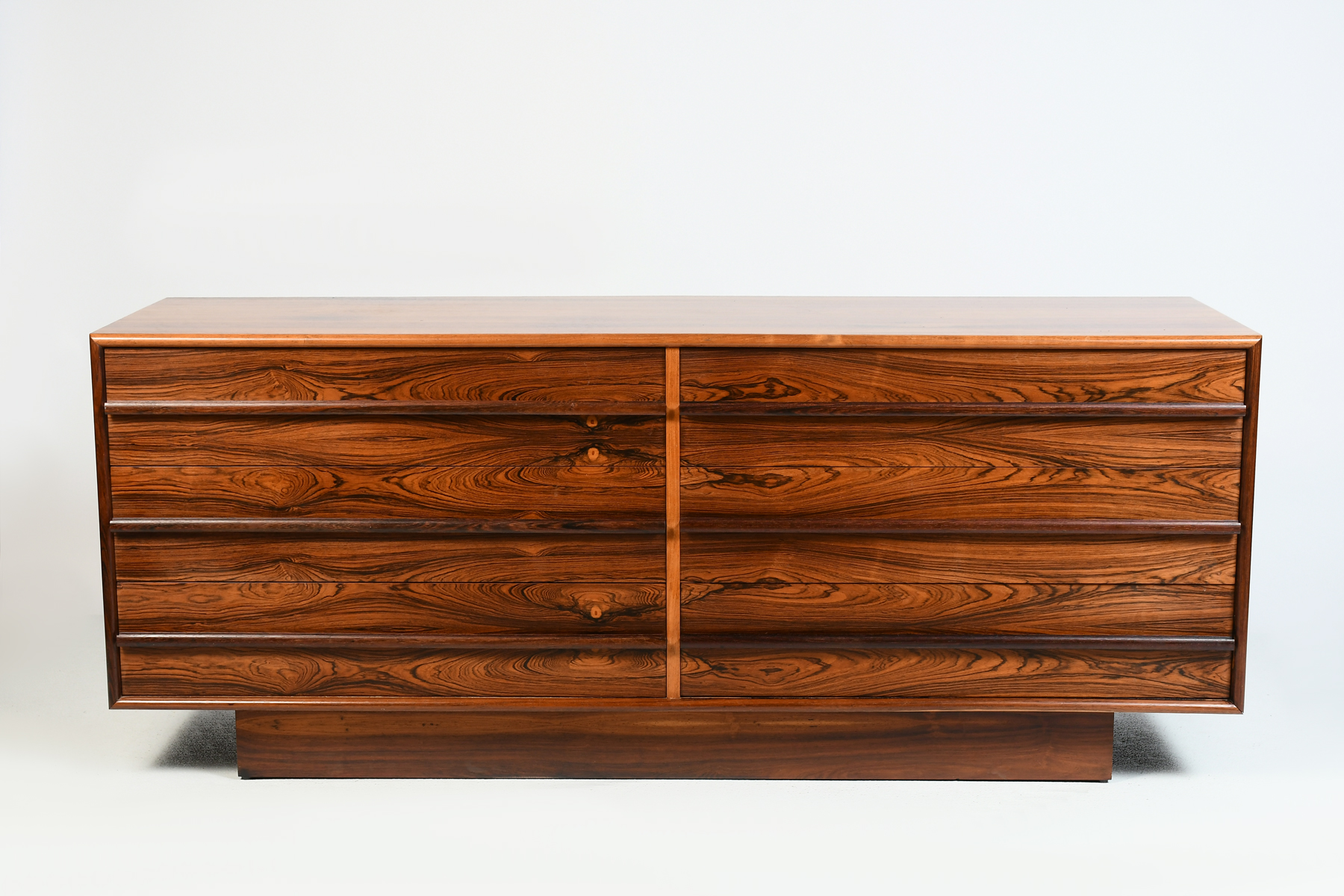 DANISH ROSEWOOD DRESSER CHEST: