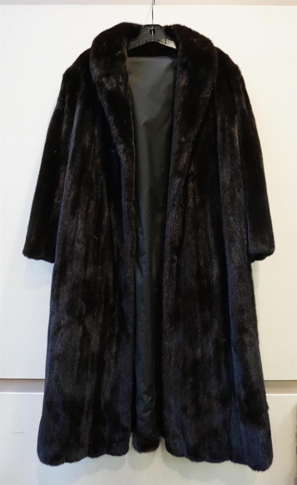 DARK BROWN RANCH FULL-LENGTH MINK