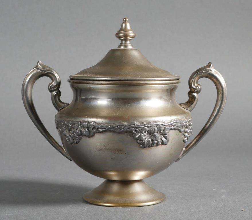 DARK SHADOWS PROP SILVER URN SCREEN