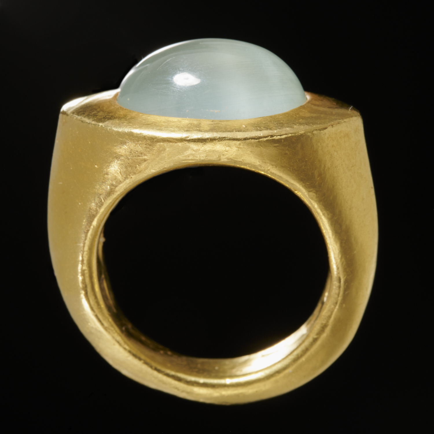DARLENE DE SEDLE, 22K GOLD AND