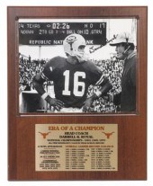 DARRELL ROYAL SIGNED PHOTO ON
