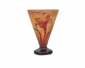 DAUM NANCY CAMEO GLASS LILY VA