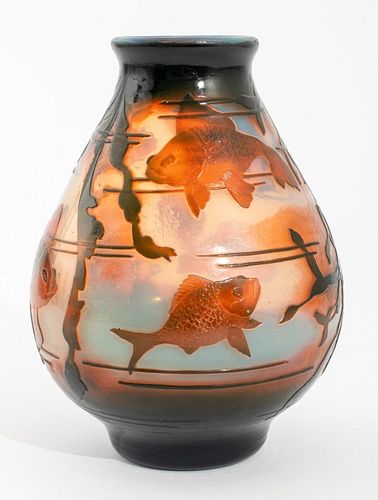 DAUM NANCY CAMEO GLASS VASE, CA.