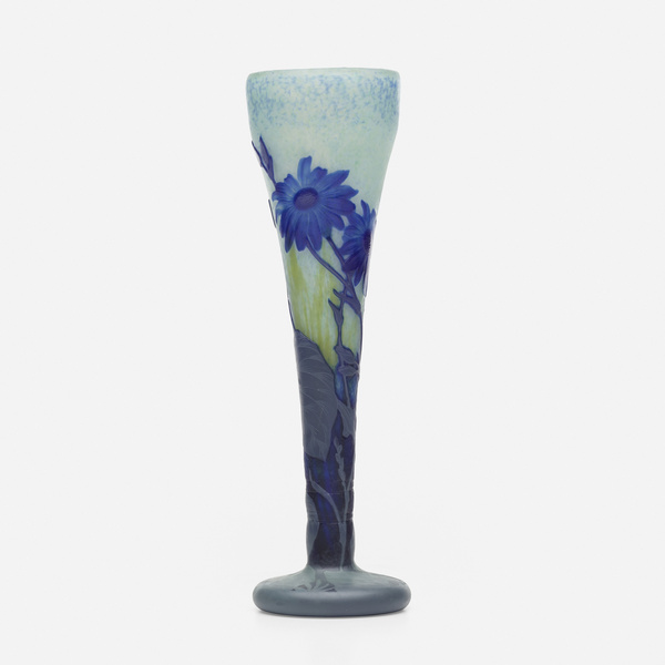 Daum. Vase with daisies. c. 1900,