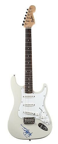 DAVE MATTHEWS SIGNED GUITAR.Dave