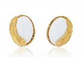 DAVID WEBB 18K CABOCHON CORAL