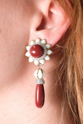 DAVID WEBB 18K PLAT CORAL DIAM